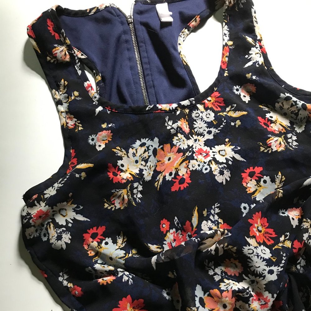 EUC Gorgeous Spring Floral Romper
